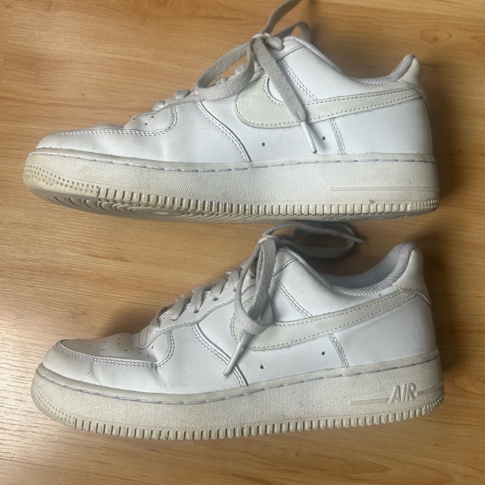 Women’s White Sneakers